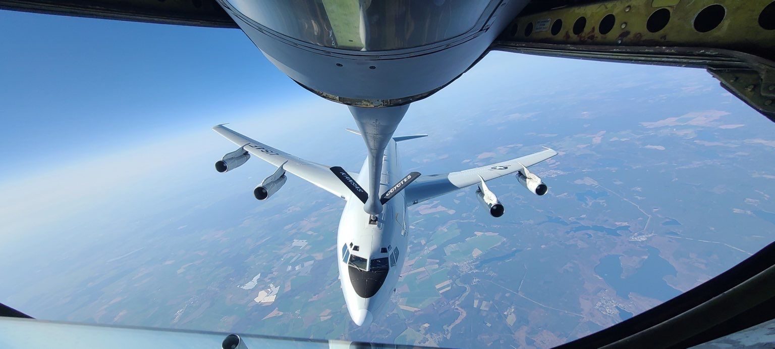 U.S. Air Force aircraft refueling in flight, seen from the boom of a KC-135 tanker